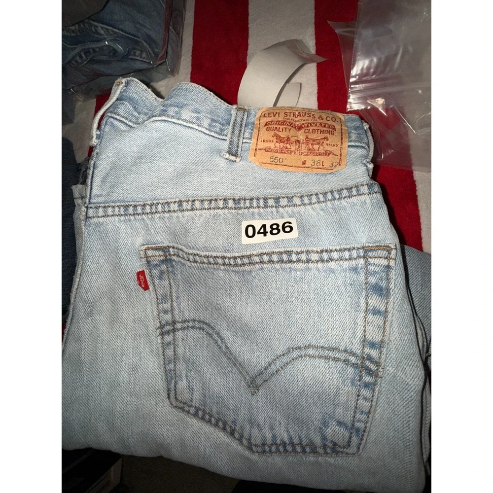 Levi's 550 Jeans Mens 38x32 Blue‎ Denim Cotton Mid Rise Relaxed Fit Straight Leg